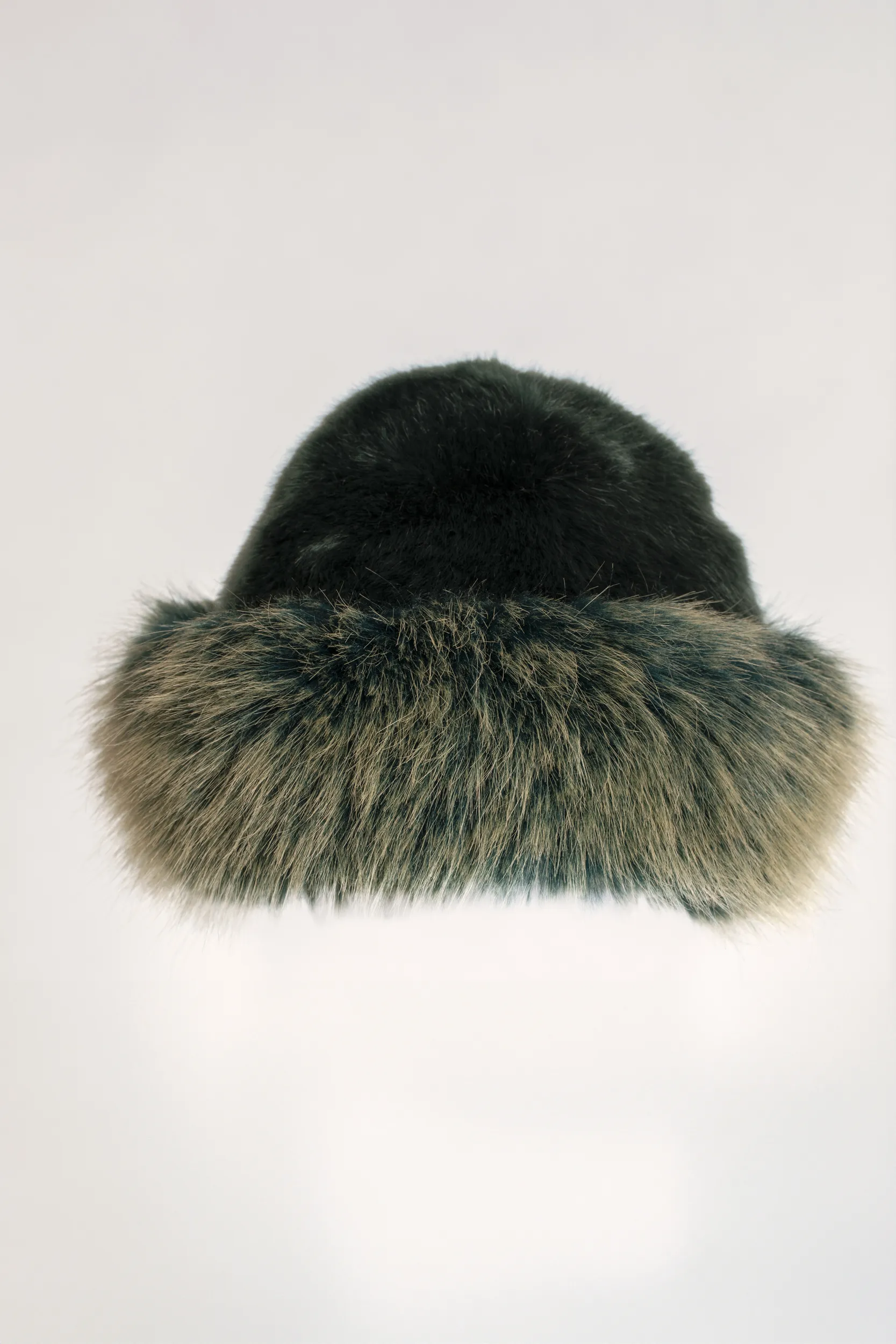 Colbacco Russo Ushanka In Lana Sintetica | Taglia 58 Nero Con Paraorecchie E Fregio Incluso